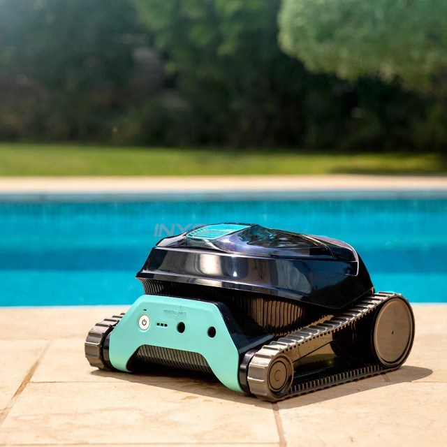 Dolphin Liberty 300 Cordless Pool Cleaner
