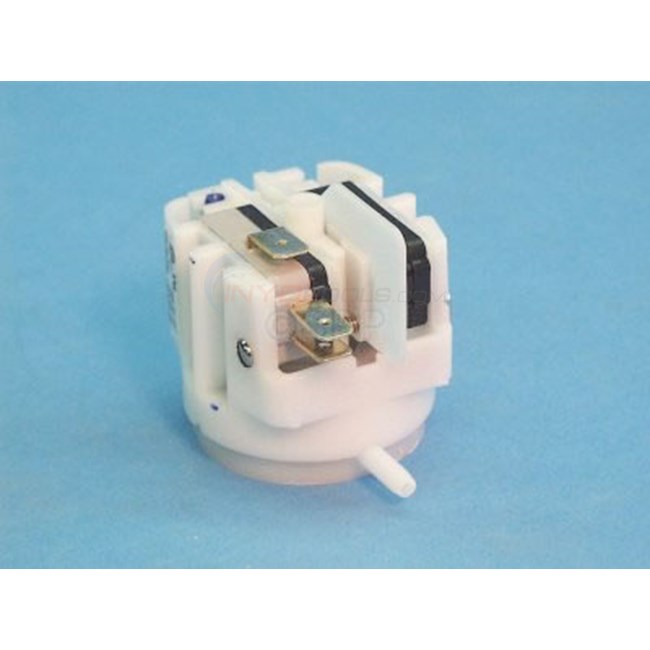 Vacuum Switch, SPDT, Radial Spout - VR11120A