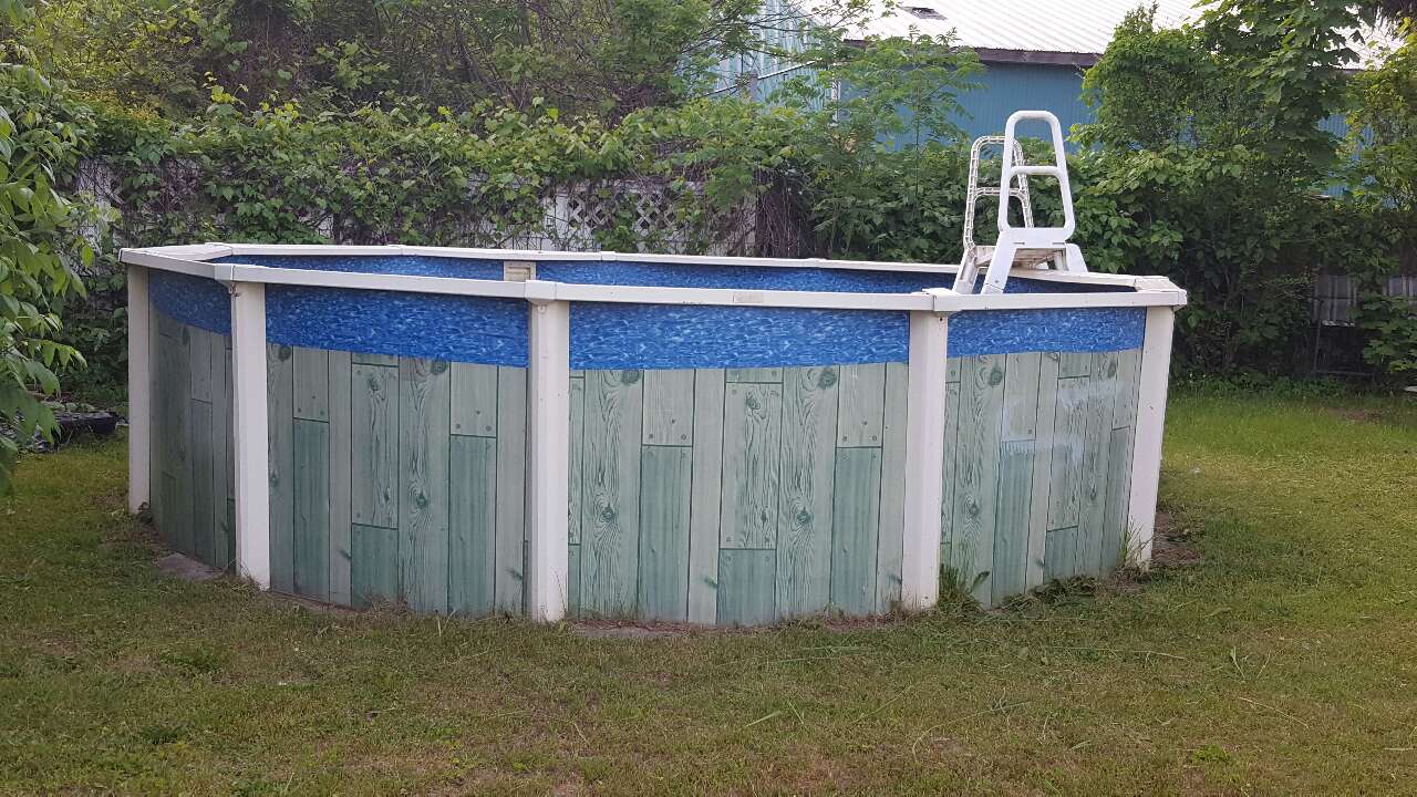 gallons in a 15 foot round pool