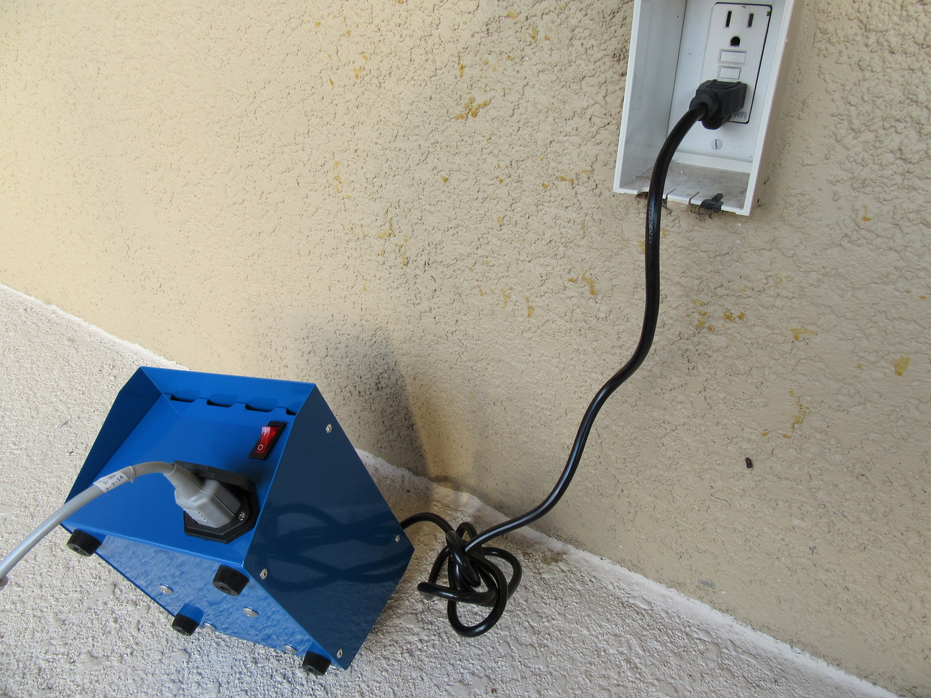 How to Replace an Aquabot Classic Robotic Pool Cleaner Drive Belts