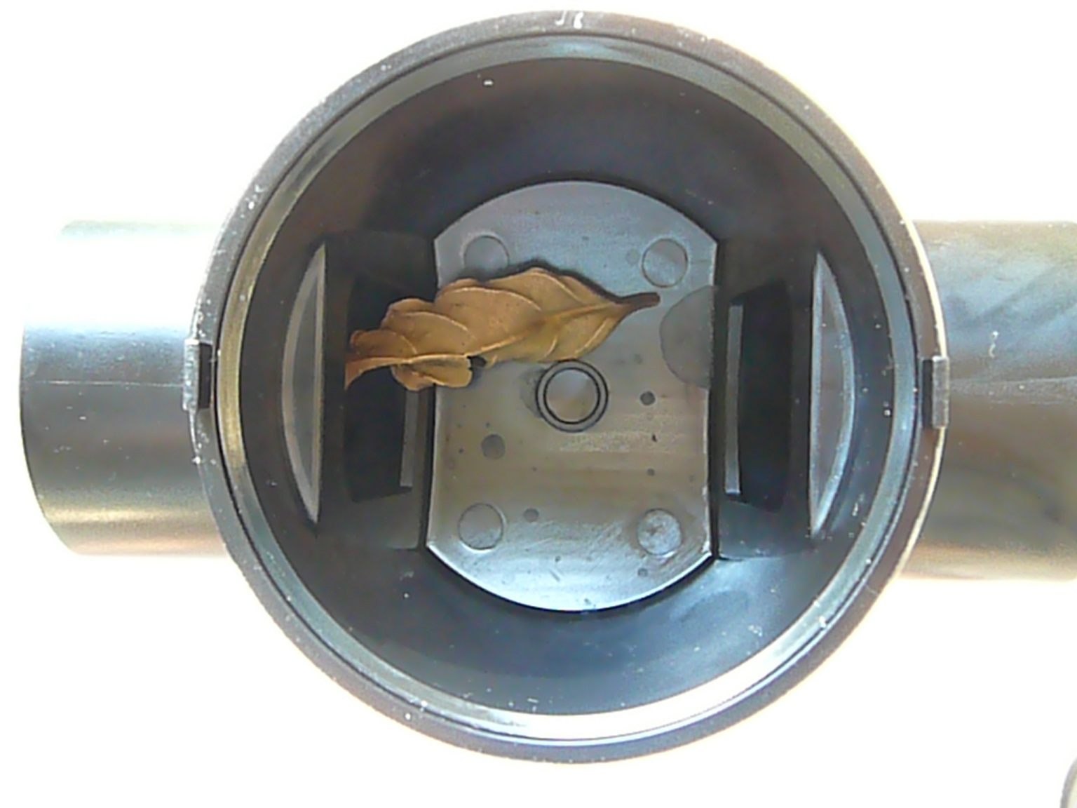How To Clear Debris From a Pool Spring Flapper Check Valve - INYOPools.com