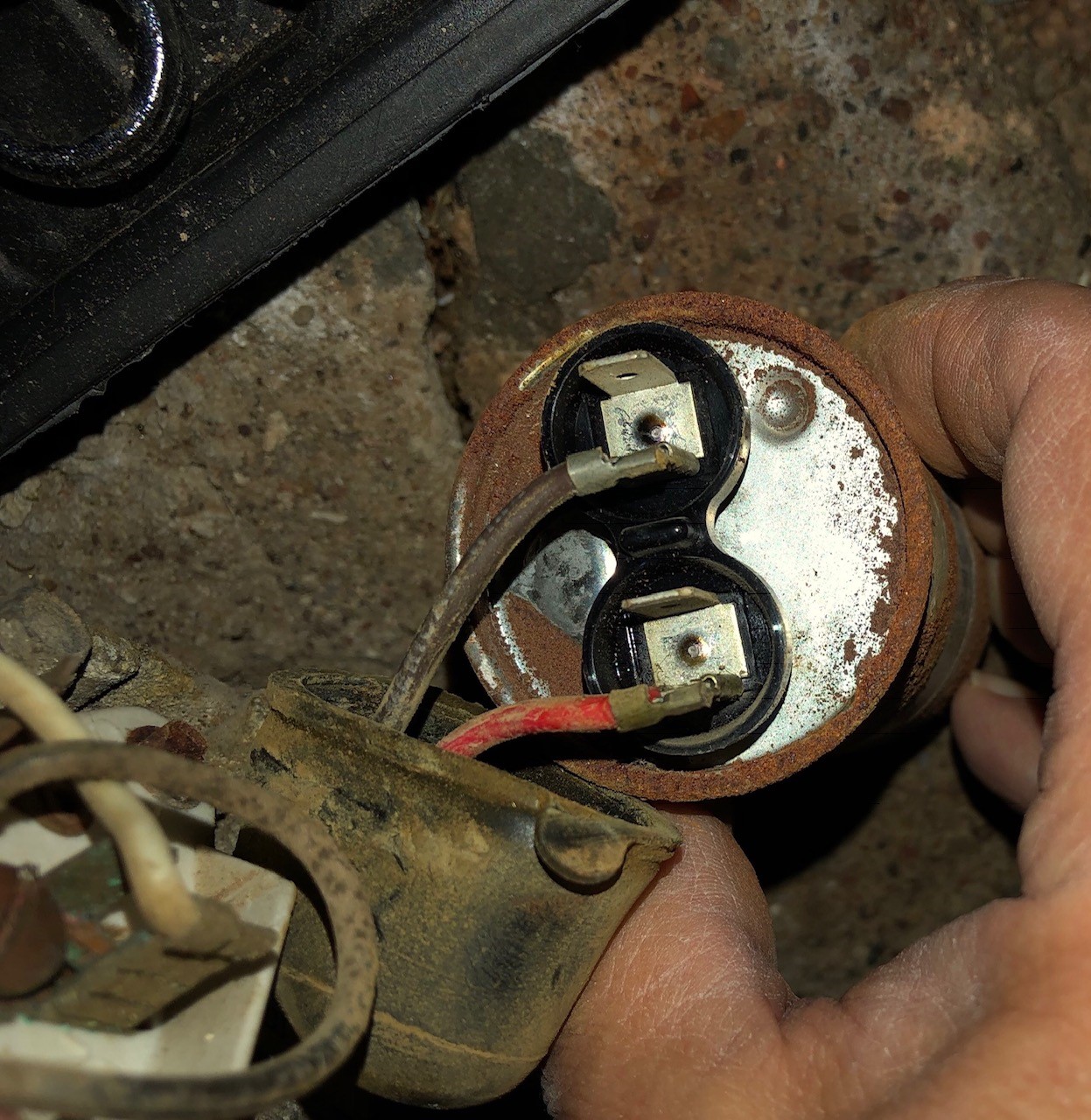 Pool Pump Run Capacitor, 30 MFD, 2444 - 5VR0303