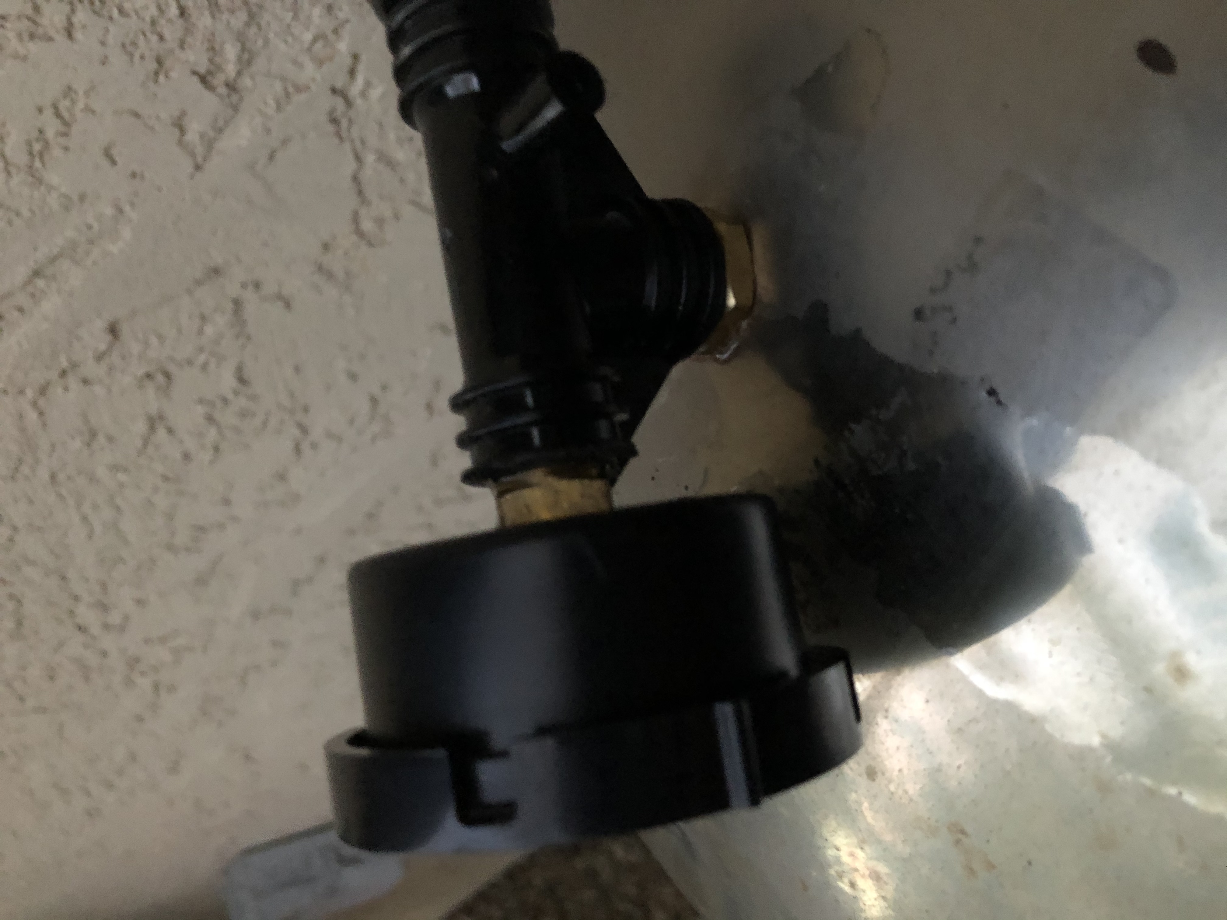 Pentair Air Bleeder Tee Assembly for Pentair and Pac Fab Pool Filters 154689