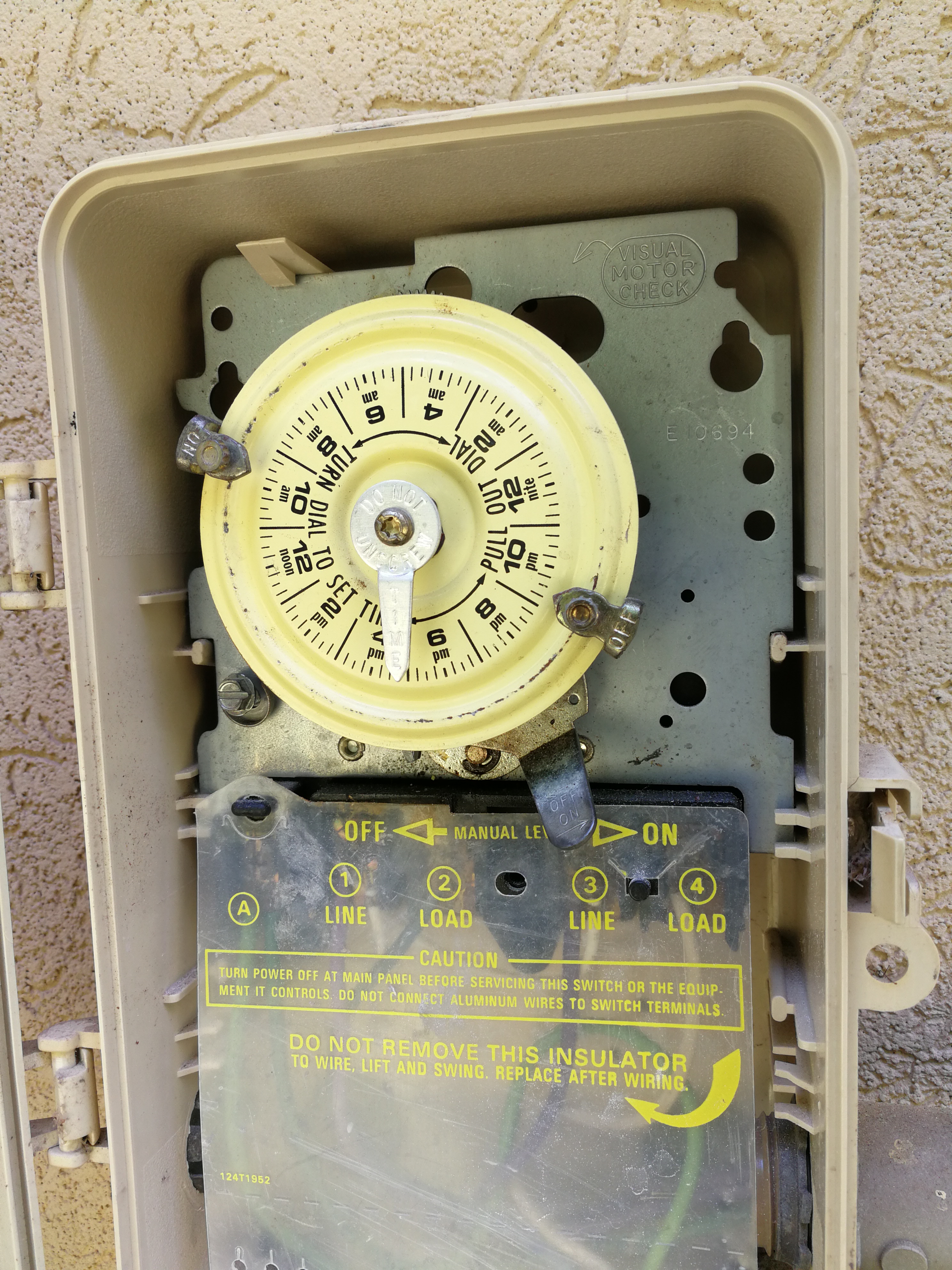 Intermatic T104P3 24 Hour Time Switch, 220V, Plastic Enclosure