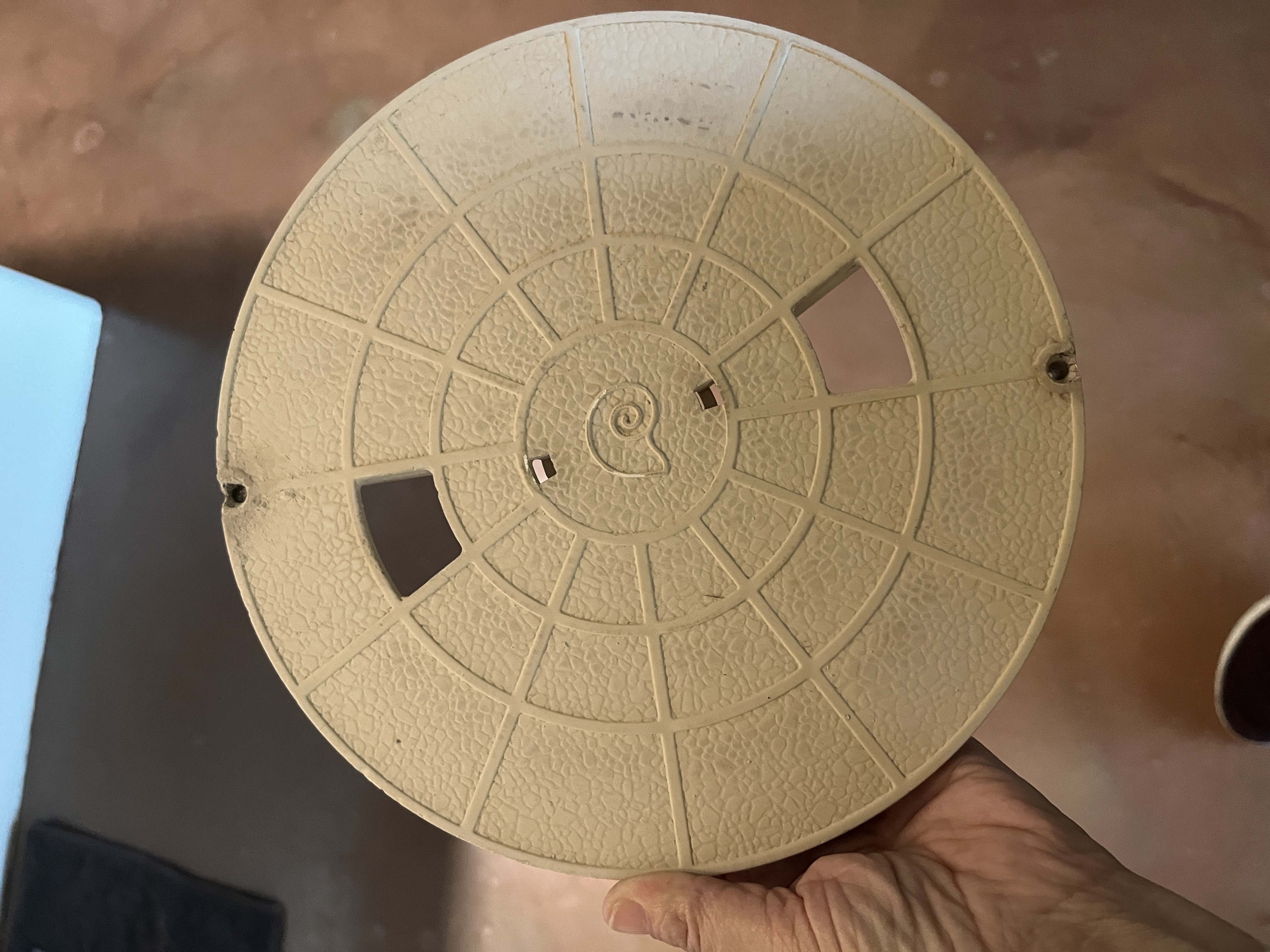 Pentair (PacFab) Bermuda Pool Skimmer Cover, Tan, 93/16" OD 516216