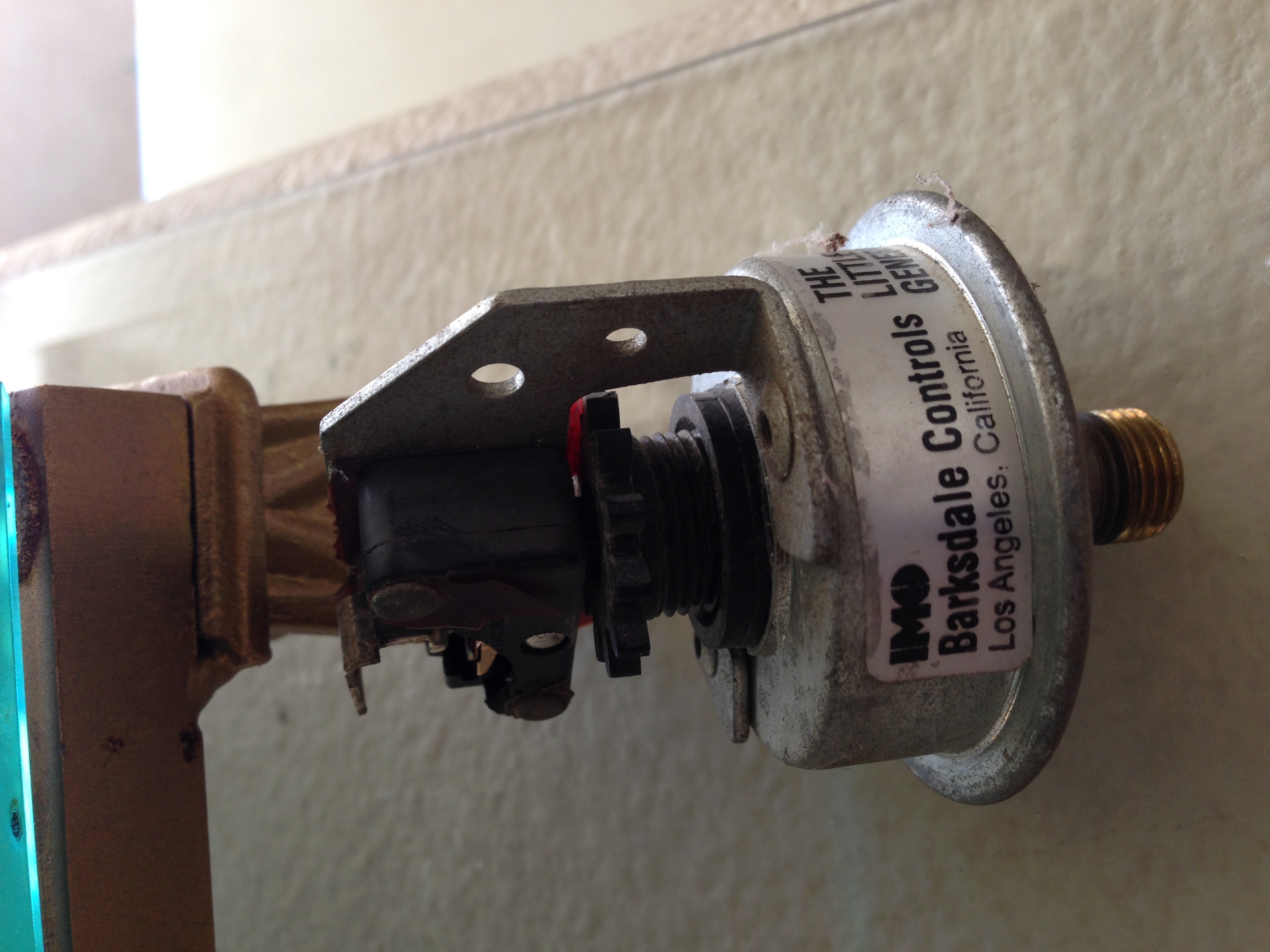 Raypak Pressure Switch - 062237B - INYOPools.com